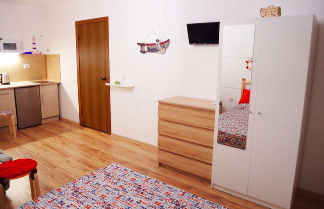 Apartments on Prospekt Dzerzhinskogo 238 - Photo 4