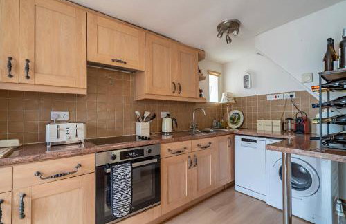 Hideaway Cottage - Photo 23