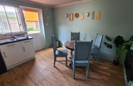 The Kingfisher, by Spires Accommodation a great location for visiting the NEC and Drayton Manor - Foto 14