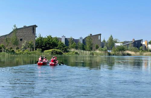 Cosy Cotswold Lodge by Your Home Here - ideal for families, log-burner, spa, private parking, EV Hookup included and heated swimming pools - Foto 47