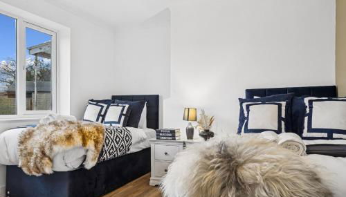 Bude Road Cosy and Modern Retreat Transport Link 4 BR By AltoLuxo Short Lets & Serviced Accommodation - Foto 3