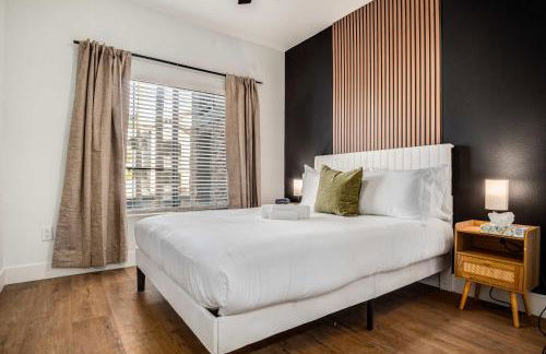 Boulevard Stays Quiet Modern 2BR Pickleball Pool Parking Gym 06 - Foto 3