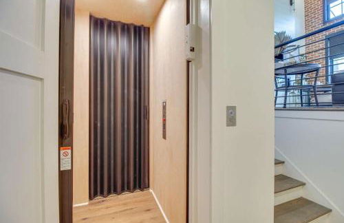 Luxurious Savannah Townhome with River views - Foto 27