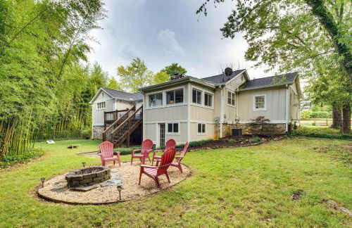 Hendersonville Haven with Fire Pit, Grill, Deck! - Foto 1