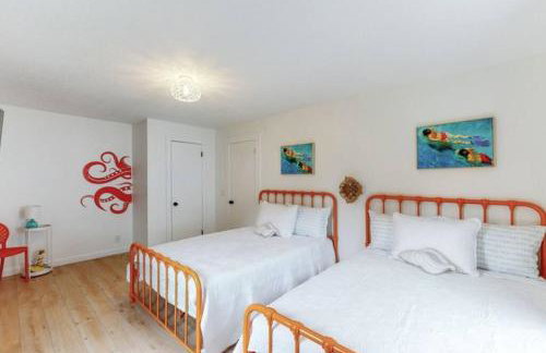 The Playmakers Funhouse-HOF Village - Foto 39