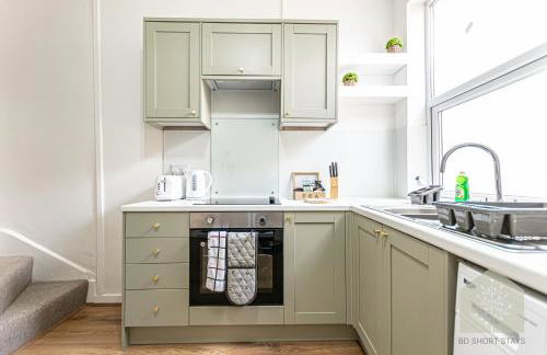 Cosy 3 Bedroom house in Wigan - Photo 6