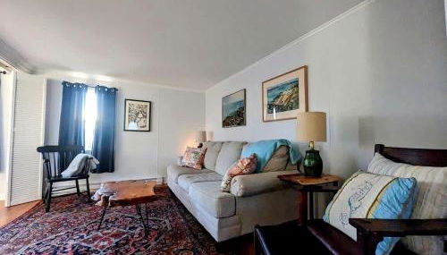 Cozy Waterfront Cottage with Private Beach and Fire Pit Near Gouldsboro, Maine - Foto 2