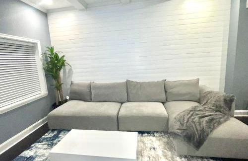 The Blue House! Modern+ Rooftop deck+ Parking - Foto 5