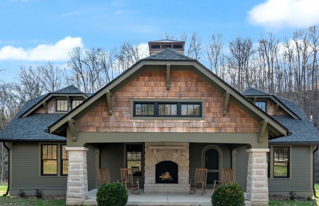 Leipers Retreat Secluded 3 BDR Craftsman Home - Photo 1