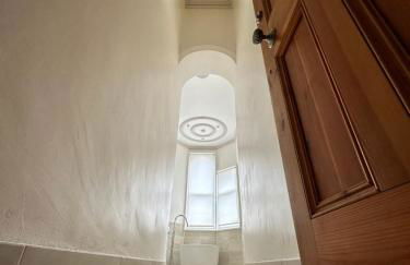 Beautiful Grade II listed apartment. - Photo 6