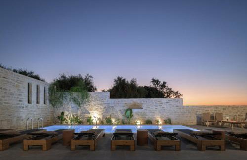 Jasmine Villa, with Heated Pool & Curated Design, By ThinkVilla - Foto 28