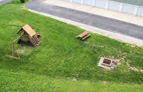 Amazing Lake Views with Pool, Loft, & Balcony - Foto 36