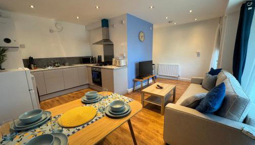 Stretford Apartment - Sleeps 6 - WiFi - Parking - Near Stadium - Foto 2, stove