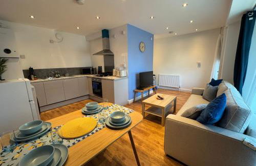 Stretford Apartment - Sleeps 6 - WiFi - Parking - Near Stadium - Foto 2