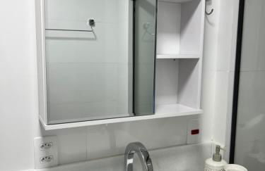 Apt perto da praia c vaga e arrumadeira e janelas anti ruídos - Foto 29