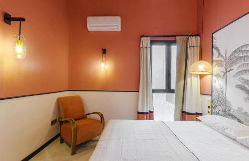 Apartment with exceptional charm in historic center of Alicante - Photo 14