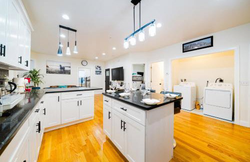 4BR Worcester Family Apt - Spacious Kitchen - Near Parks & Dining - Summer Ready 16-1 - Foto 33