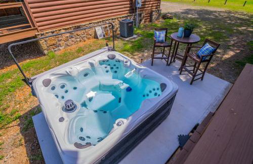 Riverfront Little Red Cabin, Hot Tub, World-class Trout Fishing, Views & Boat Access - Photo 39