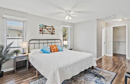 Summer Getaway Coastal Sea-Esta 4BD 3BA - Foto 21