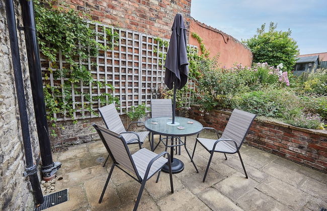 Host Stay Sixpence Cottage - Foto 17