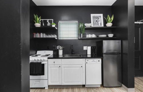 Condo Near Downtown WALK to restaurants, bars & music - Foto 8