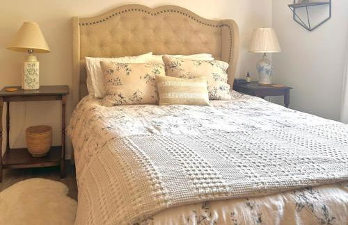 Water Views - Wood Stove - Quiet & Private Stay - Foto 29