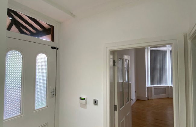 Charming 2-bed Apartment in Wolverhampton - Foto 15