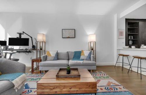 FiDi 1 BR w Work Setup by Anyplace - 11687 - Foto 4