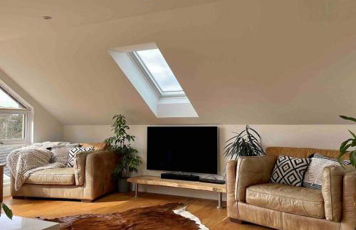 Stunning 4 Bedroom Home with Wild Spa, Gym & Hot Tub - Foto 22