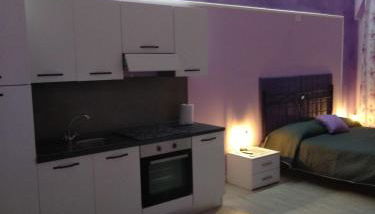 ALLOGGIO VIOLA nel CUORE DI SORIANO - Foto 1