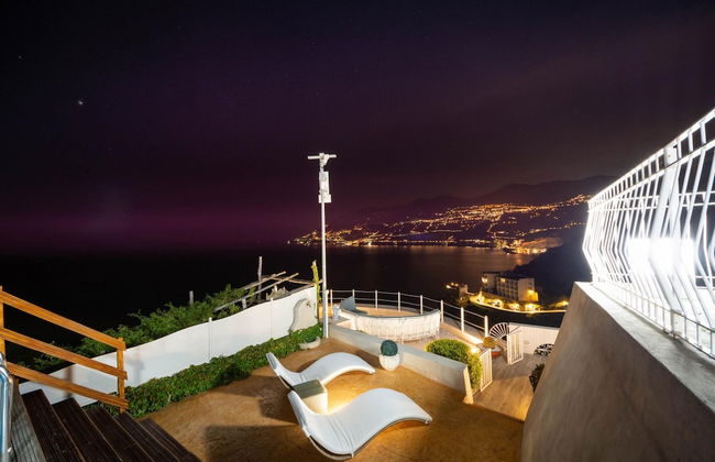 Luxury Villa Vittoria- Villa With Garden Swimming Pool and Jacuzzi Overlooking the sea - Foto 23