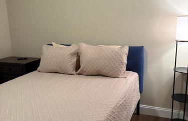 Peaceful 2BR 3BA Townhome - Foto 16