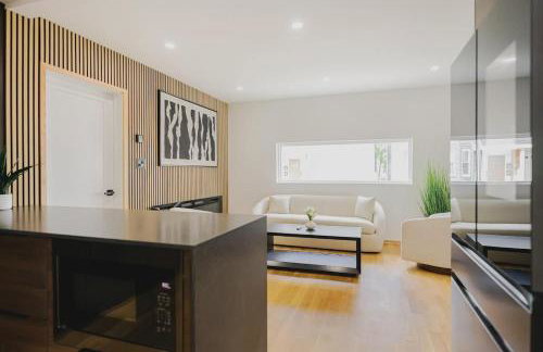 Luxury 3BD Short Walk to Airport - Foto 4