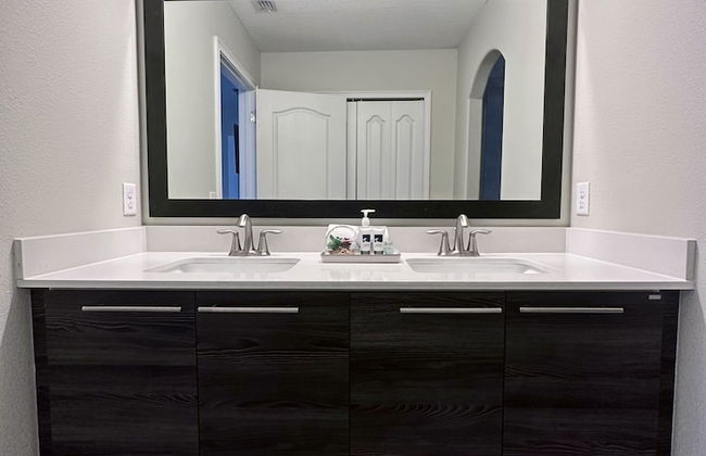 Balmoral Resort-162kb 4 Bedroom Home by RedAwning - Photo 26