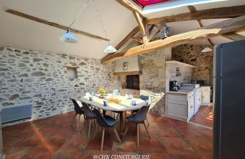 La Dorgisière - Ferme du XVIIe rénovée, grand jardin arboré à 15 min du Puy duFou - Foto 47