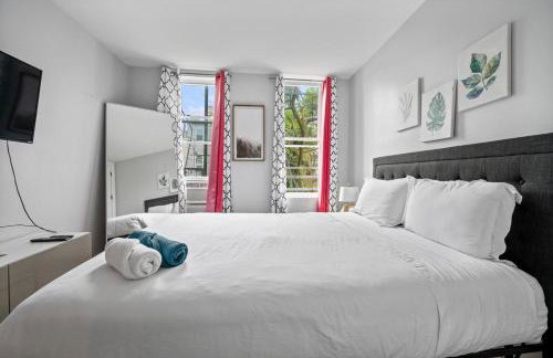 2 Queen Beds, TV's in Bedroom, Path to Manhattan - Foto 3