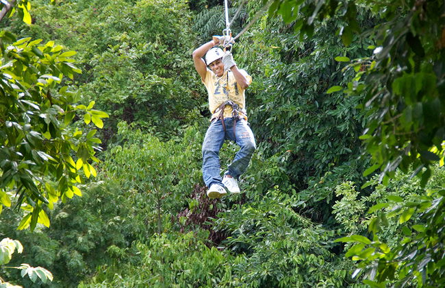 Expedición en la Jungla Chukka con Tirolesa y Tubing en el Río - Foto 4
