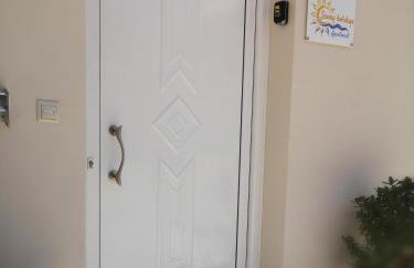 SUNNY HOLIDAYS APARTMENT - Photo 7