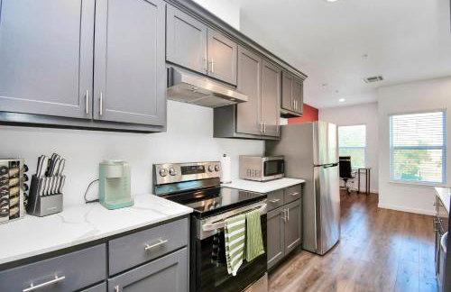 Serenity Studios - Near Med Center & Museum District - Foto 26