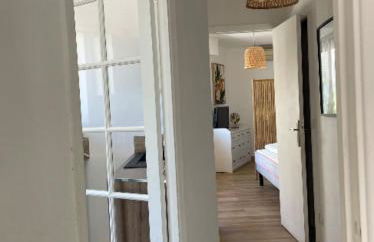 Facing the sea 2 steps from the beaches - Photo 15