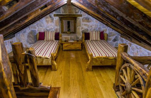 Stonehouse Marina - Estate With A Two Private Pools - Photo 41