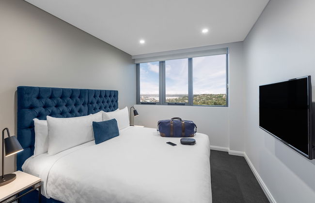 Meriton Suites Bondi Junction - Photo 19