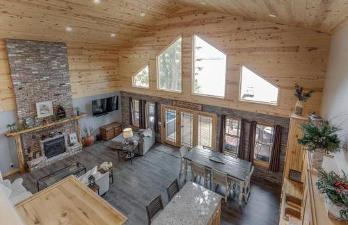 Cozy Home, Hot Tub, Dock, Kayaks, Swimming & More! - Photo 20