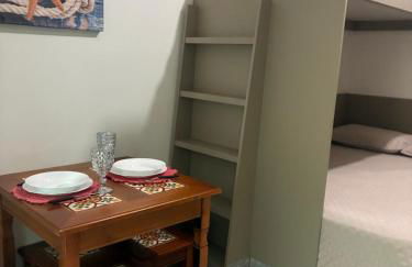 Lindo Studio Matinhos Prédio na beira mar. - Foto 3