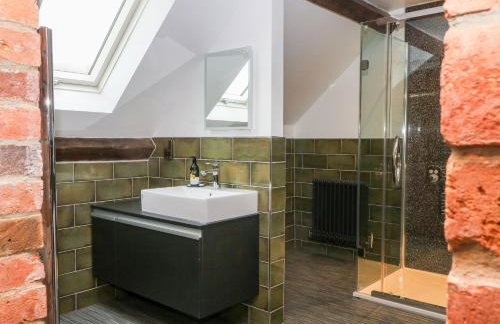 HollyDale - Photo 35