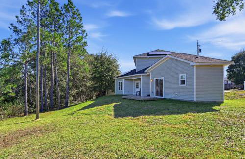 Modern Pine-Scented Retreat – 30 Mins to Beach! home - Foto 37