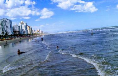 Apartamento no Centro de Mongaguá - Foto 1