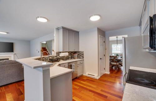 Poconos Retreat Hot Tub, Pool, Theater EV chrg & more - Foto 14