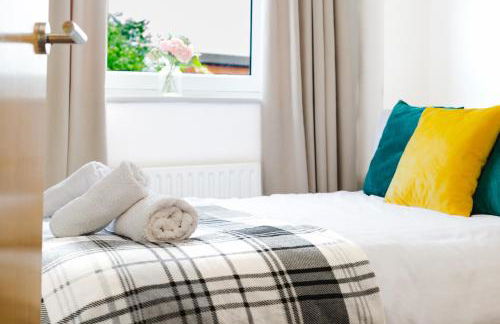 2BR Flat Near City Centre with Free Parking - Foto 41