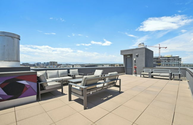 Cowboy Muse | RiNo Art Lofts - Foto 31